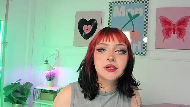 Snapshot of Zoe_Lynch_ chatting on March 19, 11:25 am Zoe Lynch online show from March 19, 11:25 am