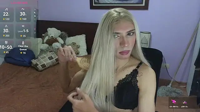 mirandahabach333 online show from July 3, 10:49 pm
