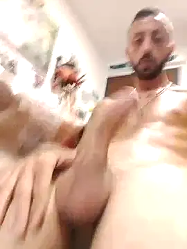 Snapshot of Blackmen_90 chatting on September 8, 8:19 pm Blackmen 90 online show from September 8, 8:19 pm