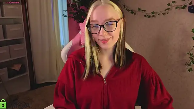 R0cket bunny online show from April 8, 9:09 am