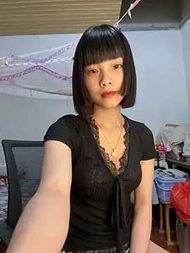 andymi1 online show from April 15, 2:24 pm