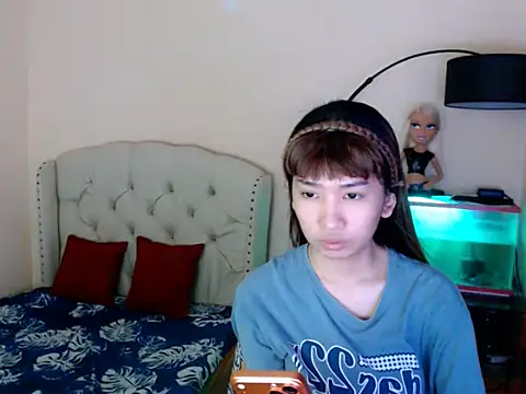 ShantalFoxxy  online show from March 3, 5:35 am