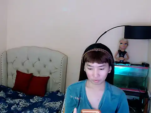 Snapshot of ShantalFoxxy_ chatting on April 28, 3:00 am ShantalFoxxy online show from April 28, 3:00 am