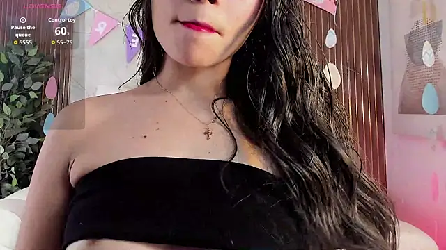 angelic doll  online show from April 5, 12:24 pm