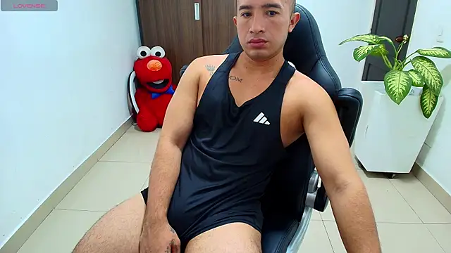 sebastian oconnor77 online show from September 30, 12:43 pm