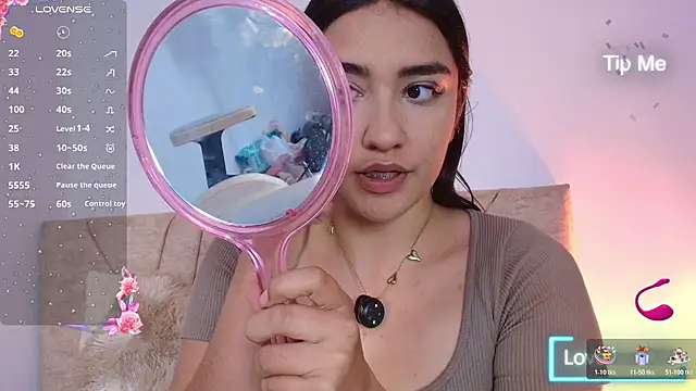 sweet artemiis online show from March 25, 9:10 pm