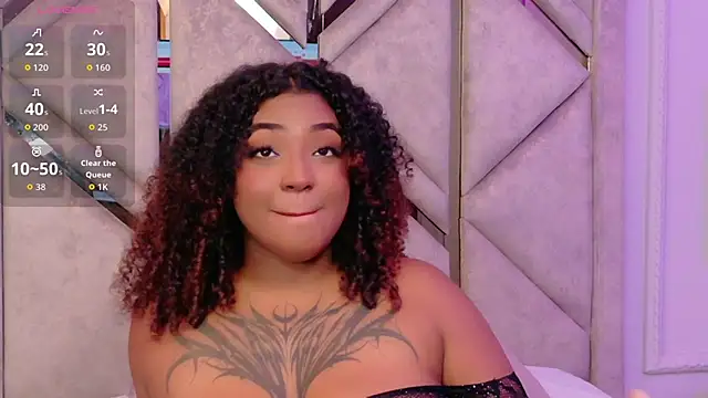 Snapshot of Cristal-Jonnes chatting on February 3, 3:04 am Cristal-Jonnes online show from February 3, 3:04 am