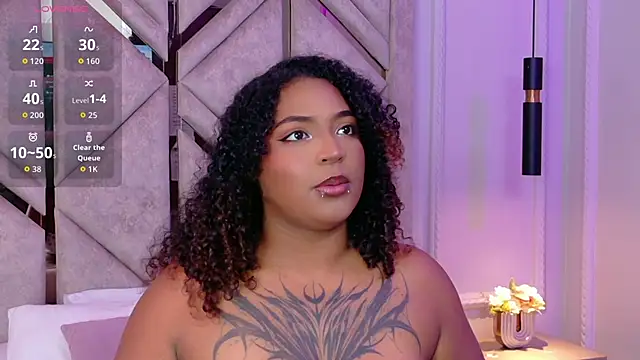 Snapshot of Cristal-Jonnes chatting on February 19, 3:02 am Cristal-Jonnes online show from February 19, 3:02 am