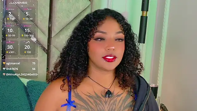 Cristal-Jonnes online show from July 11, 4:37 am