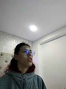 Pamelamiler   online show from April 2, 11:41 am