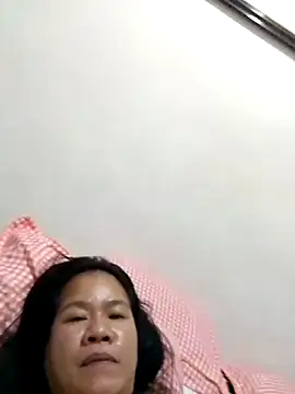 Snapshot of AsianbouncieGIRL chatting on May 15, 11:23 pm AsianbouncieGIRL online show from May 15, 11:23 pm