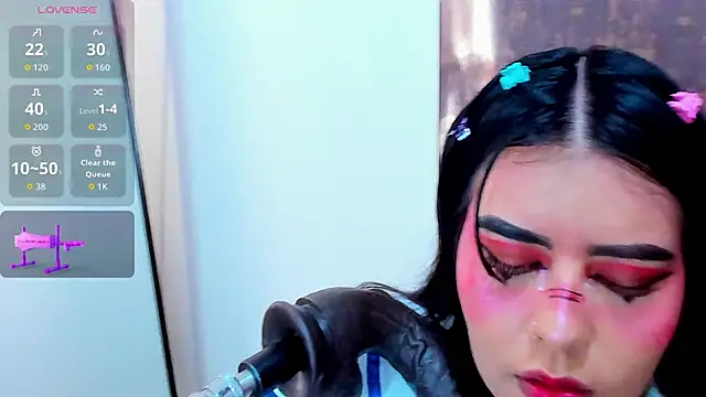 pocahontas lantina online show from May 11, 3:45 am