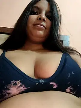 Snapshot of Maahhii_2 chatting on July 28, 8:52 pm Maahhii 2 online show from July 28, 8:52 pm