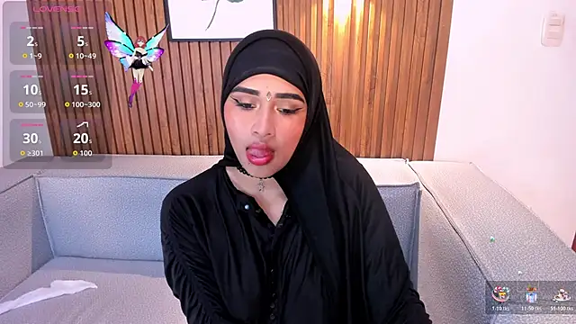 Snapshot of kayla_hasab chatting on October 20, 2:56 am kayla hasab online show from October 20, 2:56 am