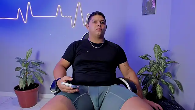 Maximus Steel online show from November 11, 11:54 am