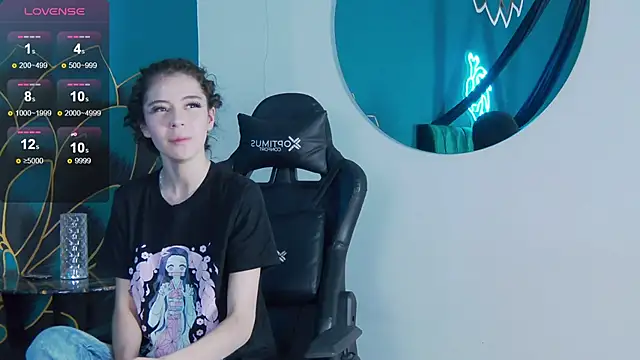 Snapshot of RavennMoonn chatting on September 13, 7:46 pm RavennMoonn online show from September 13, 7:46 pm