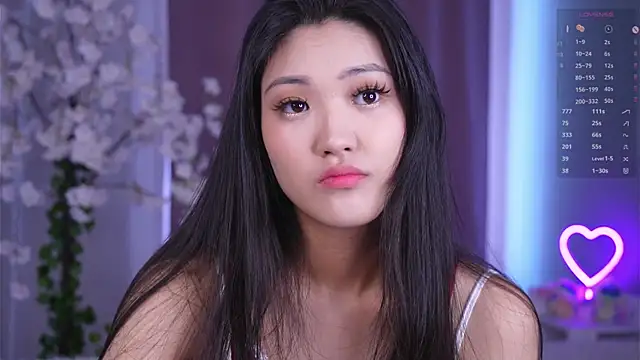 FancyEsten online show from May 14, 8:32 am