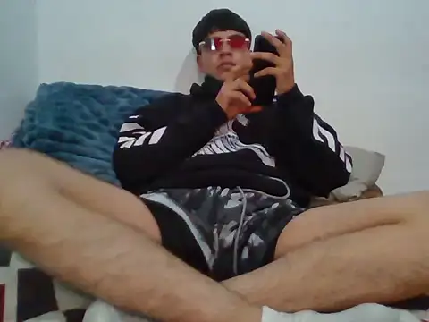 Barrx0018 online show from December 18, 4:13 pm