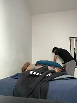 Barrx0018 online show from April 16, 8:20 pm