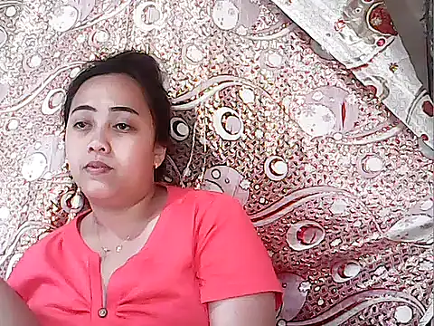 Snapshot of Pinay_Chubby20 chatting on January 17, 2:05 am Pinay Chubby20 online show from January 17, 2:05 am