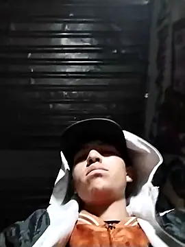 Snapshot of Narckse chatting on March 15, 12:44 pm Narckse online show from March 15, 12:44 pm