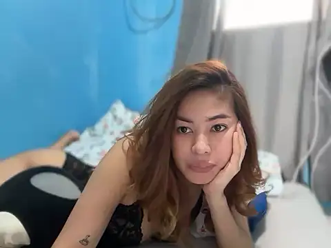 Snapshot of daretolovemee_18 chatting on May 10, 2:06 am daretolovemee 18 online show from May 10, 2:06 am