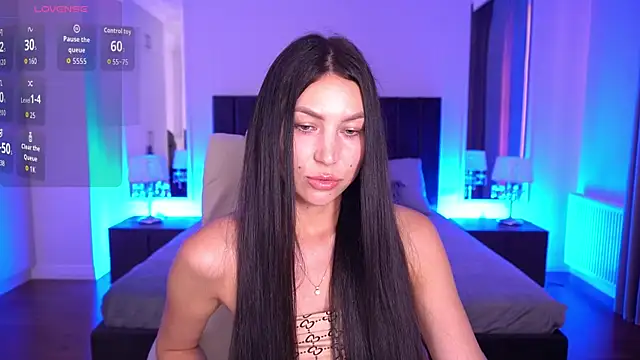 EliseVelour online show from July 6, 12:46 pm