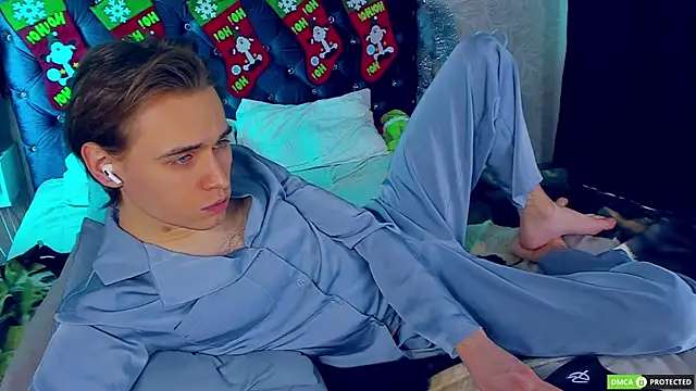 WilliamDyson online show from January 12, 3:45 am