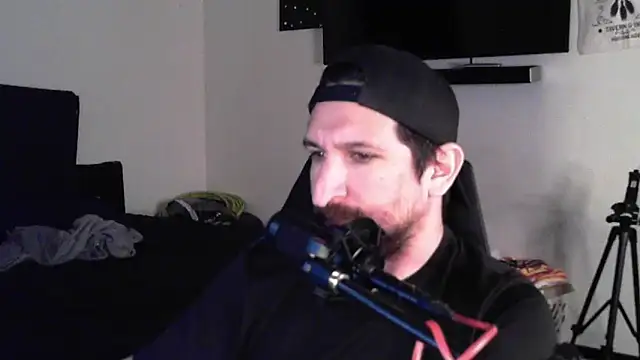 Snapshot of DevilPup75_ chatting on September 10, 12:10 am DevilPup75 online show from September 10, 12:10 am