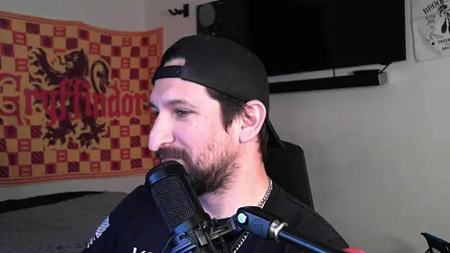 Snapshot of DevilPup75_ chatting on September 12, 3:28 am DevilPup75 online show from September 12, 3:28 am