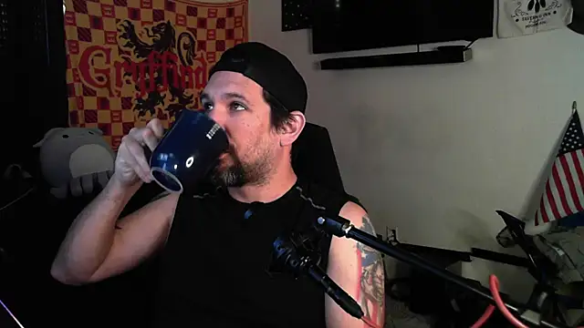 Snapshot of DevilPup75_ chatting on October 2, 1:29 pm DevilPup75 online show from October 2, 1:29 pm