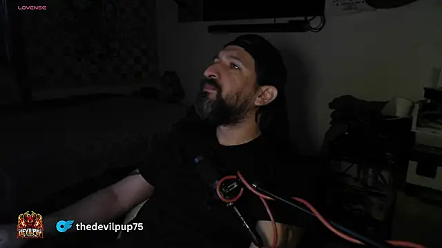 Snapshot of DevilPup75_ chatting on February 1, 7:56 pm DevilPup75 online show from February 1, 7:56 pm