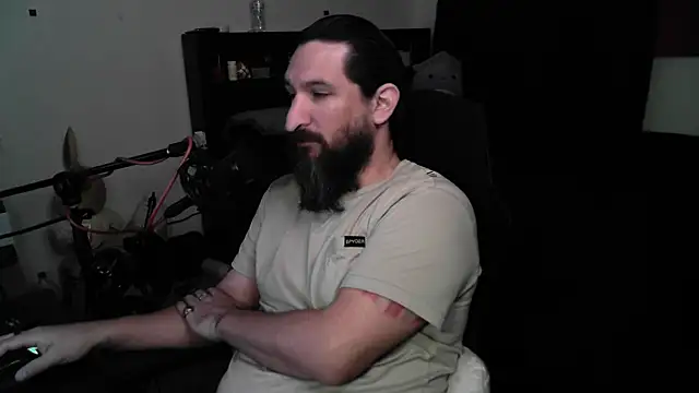 DevilPup75  online show from May 13, 4:21 am