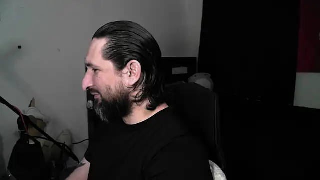 DevilPup75  online show from May 18, 11:10 pm