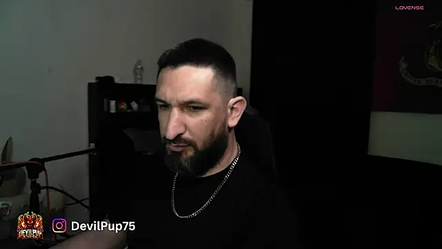 DevilPup75  online show from May 26, 6:42 am