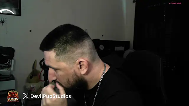 DevilPup75  online show from May 26, 6:59 pm