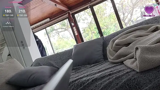 Snapshot of bellemasquer chatting on September 17, 10:39 am bellemasquer online show from September 17, 10:39 am