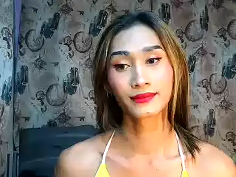 Snapshot of youarea_dreamer chatting on December 16, 2:55 pm youarea dreamer online show from December 16, 2:55 pm