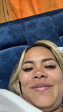 EmilyDuran  online show from March 2, 9:10 pm