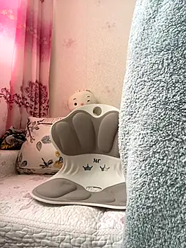 Alicia066 online show from December 2, 5:35 am