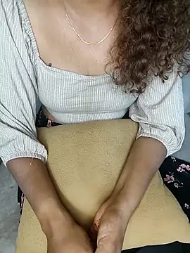 Tamilpallavi online show from March 4, 2:01 pm