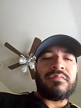 Snapshot of Lb228w chatting on March 22, 2:42 pm Lb228w online show from March 22, 2:42 pm