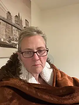 Curvy-Jinx online show from November 10, 9:14 pm