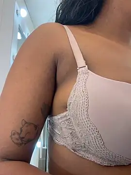 VictoriaKroft online show from May 19, 1:39 pm