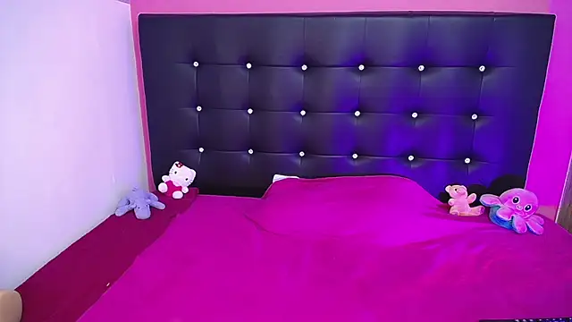 molly curvyhot online show from February 10, 4:44 pm