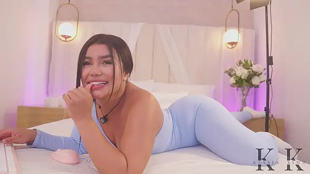 kassia kim online show from February 24, 5:27 am