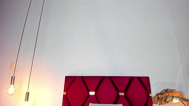 LunaAspen  online show from February 19, 6:04 pm