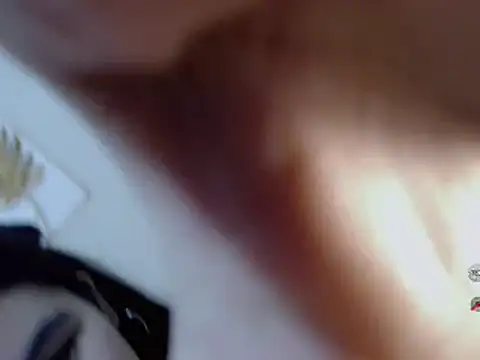 Snapshot of manilynforyou chatting on March 4, 7:42 pm manilynforyou online show from March 4, 7:42 pm