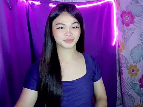 Snapshot of caramiya chatting on May 26, 5:42 pm caramiya online show from May 26, 5:42 pm