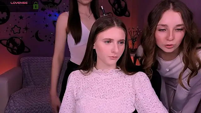 nekky mouse online show from March 27, 8:30 pm